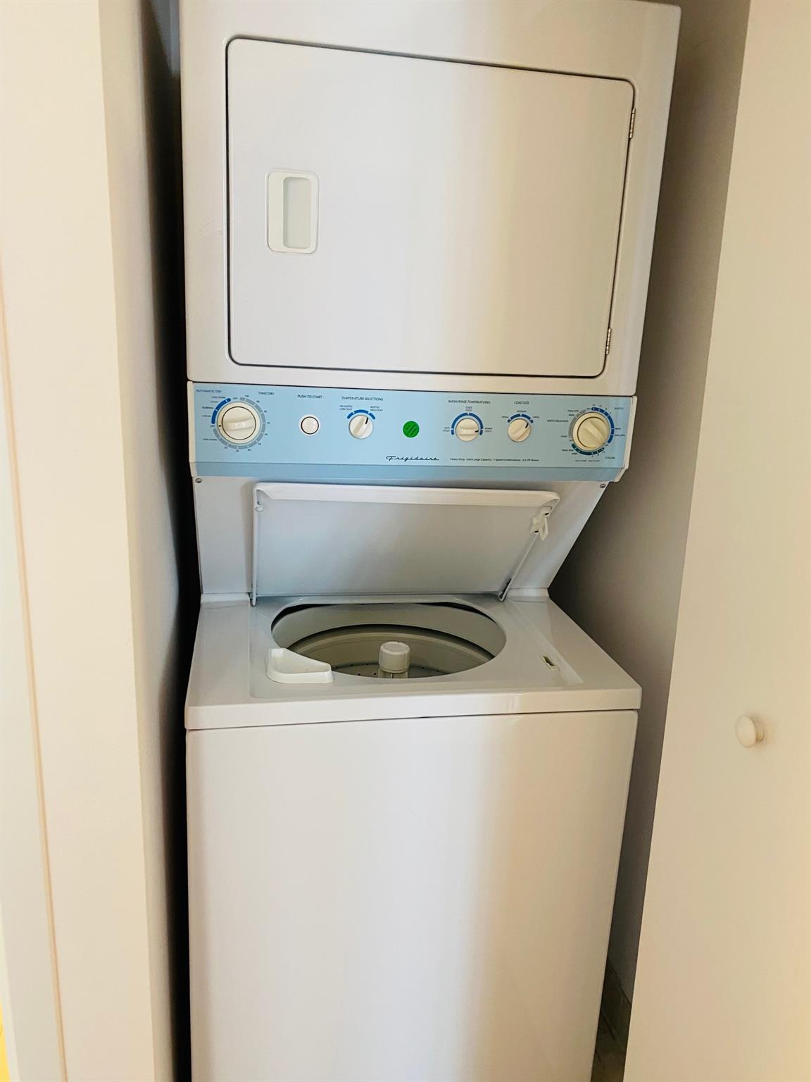 #10 photo, 40-26 college point Boulevard, Flushing , NY 11354