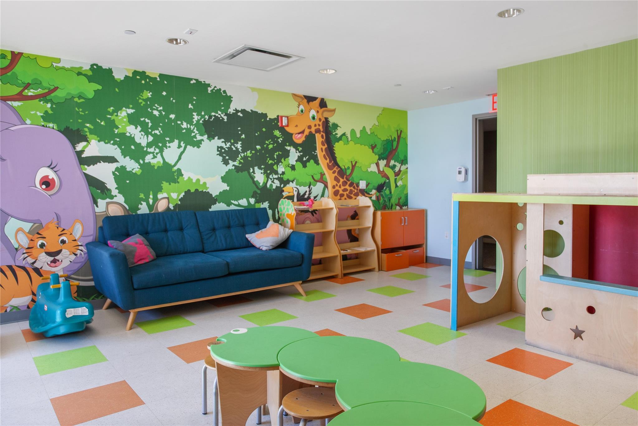 #16 photo, 40-26 college point Boulevard, Flushing , NY 11354