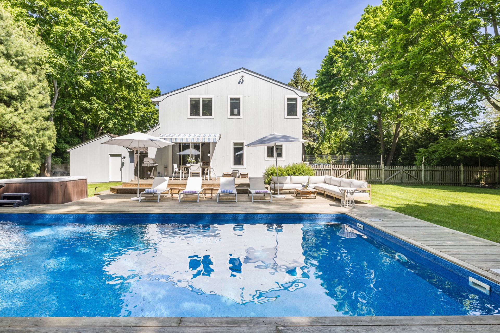 #1 photo, 4594 NOYACK RD, Sag Harbor , NY 11963