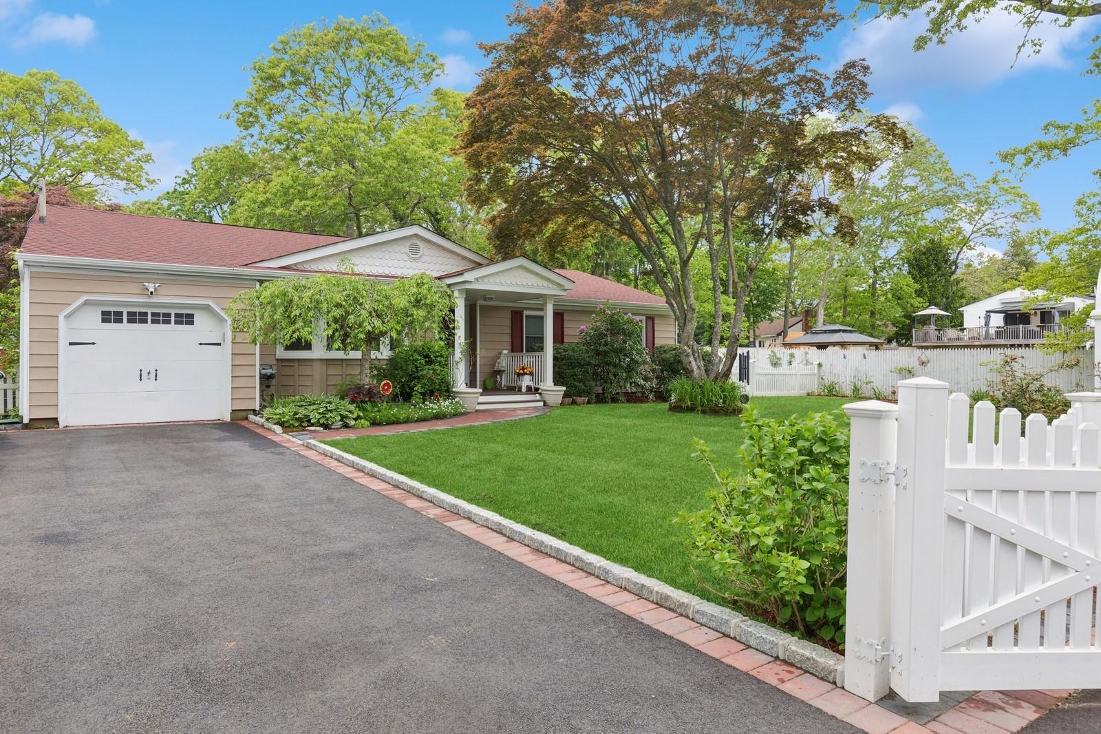 #1 photo, 22 Ridge Road, Shirley , NY 11967