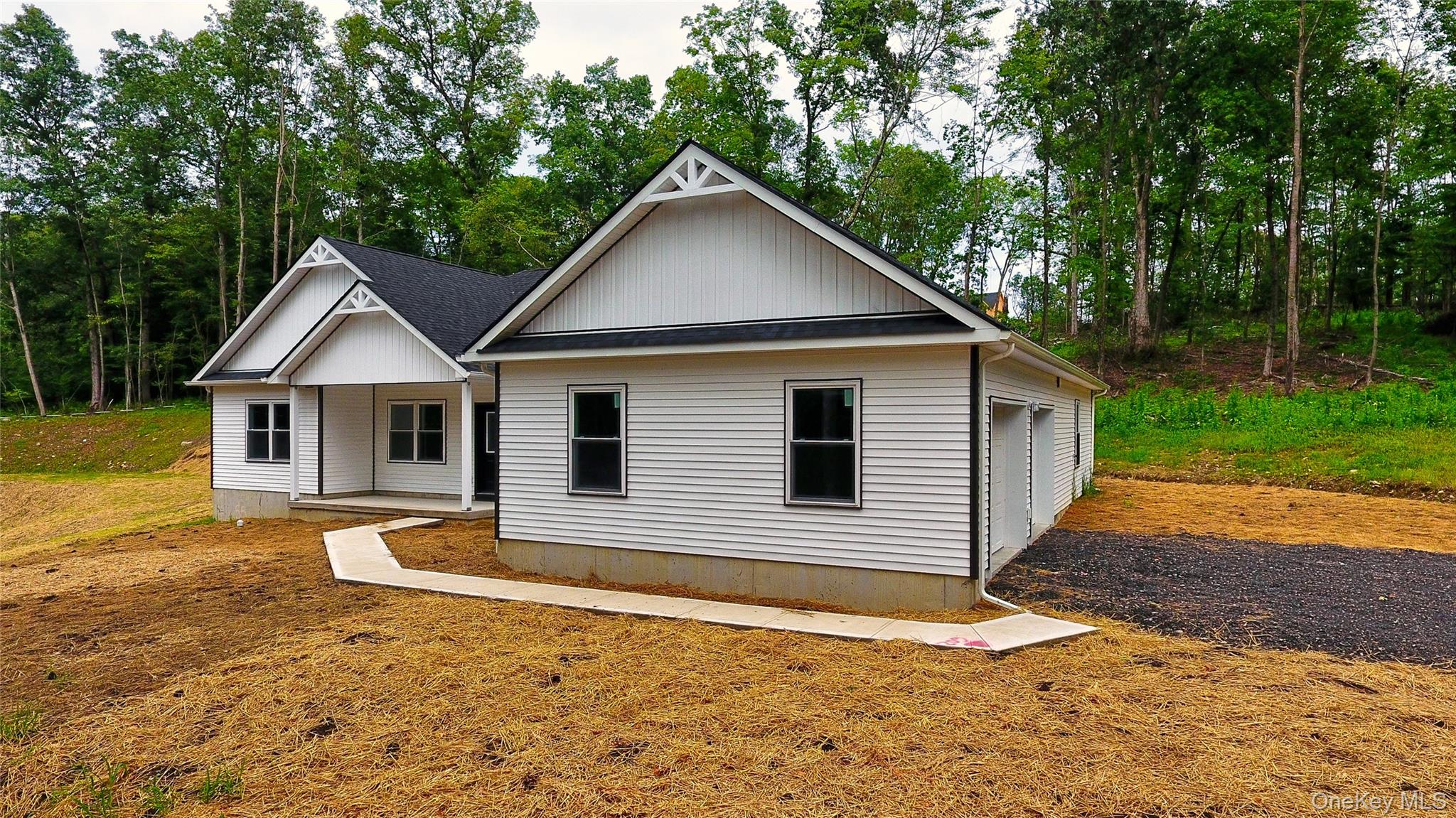 #2 photo, 5 Black Gum Court, Newburgh , NY 12550