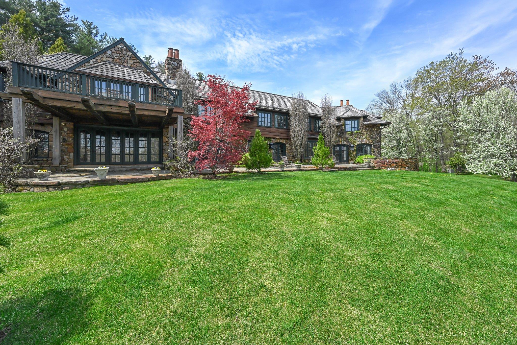 #1 photo, 118 John Street, Greenwich , CT 06831
