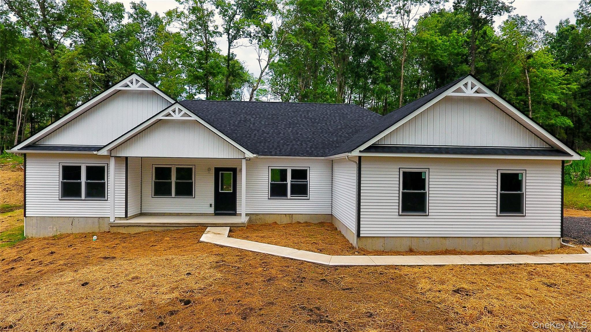 #4 photo, 3 Black Gum Court, Newburgh , NY 12550