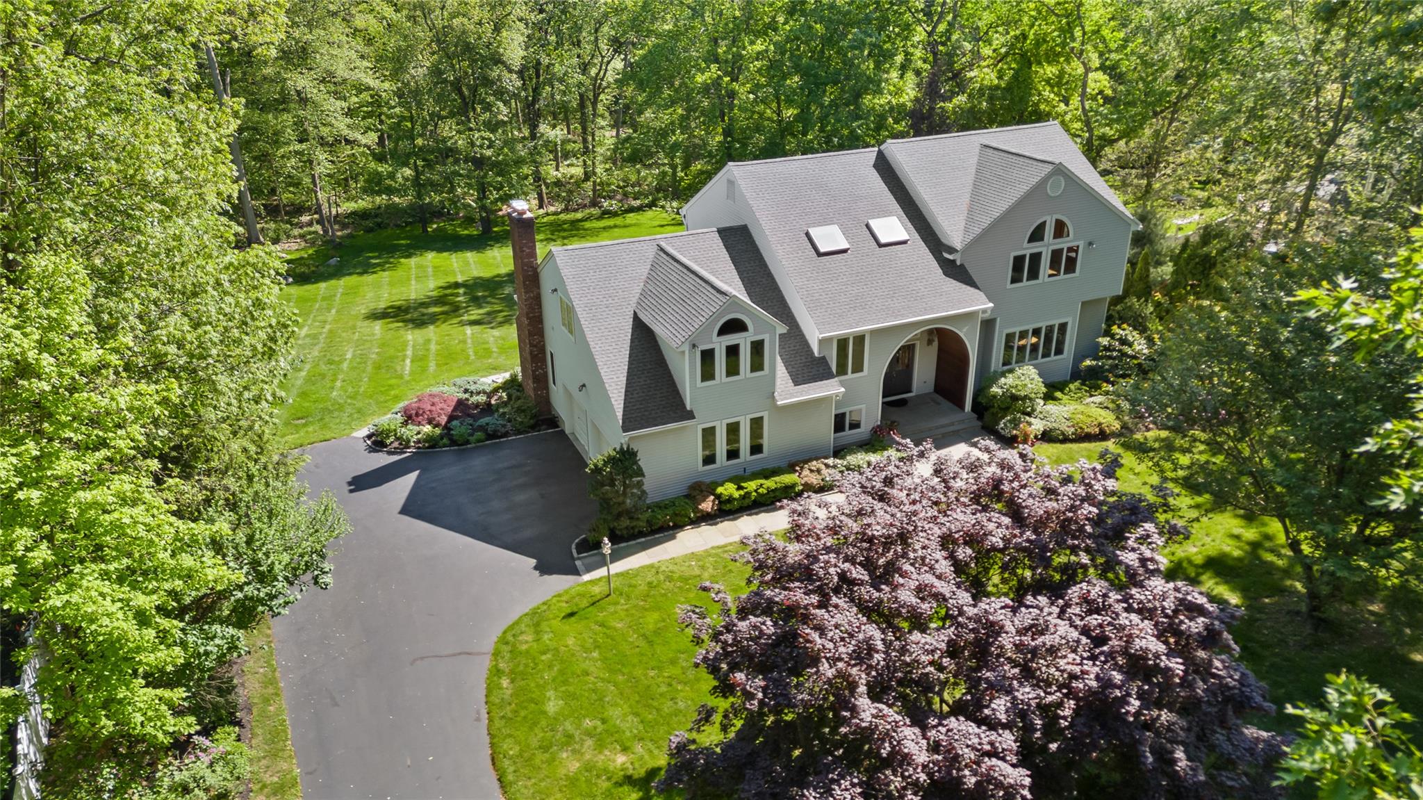 #1 photo, 47 Londonderry Lane, Somers , NY 10589