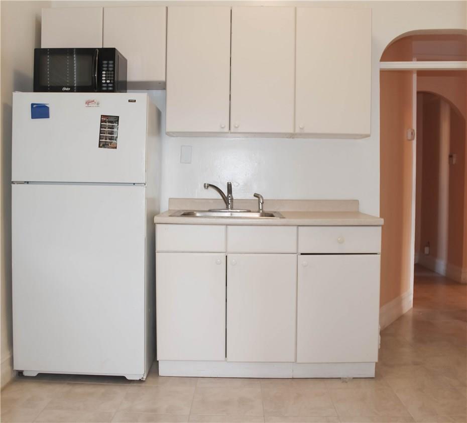 #12 photo, 3651 E Tremont Avenue, ブロンクス区 Bronx , NY 10465