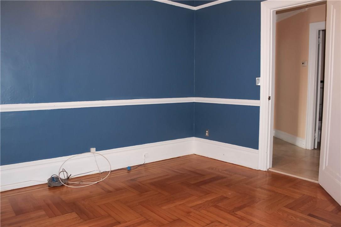 #4 photo, 3651 E Tremont Avenue, ブロンクス区 Bronx , NY 10465