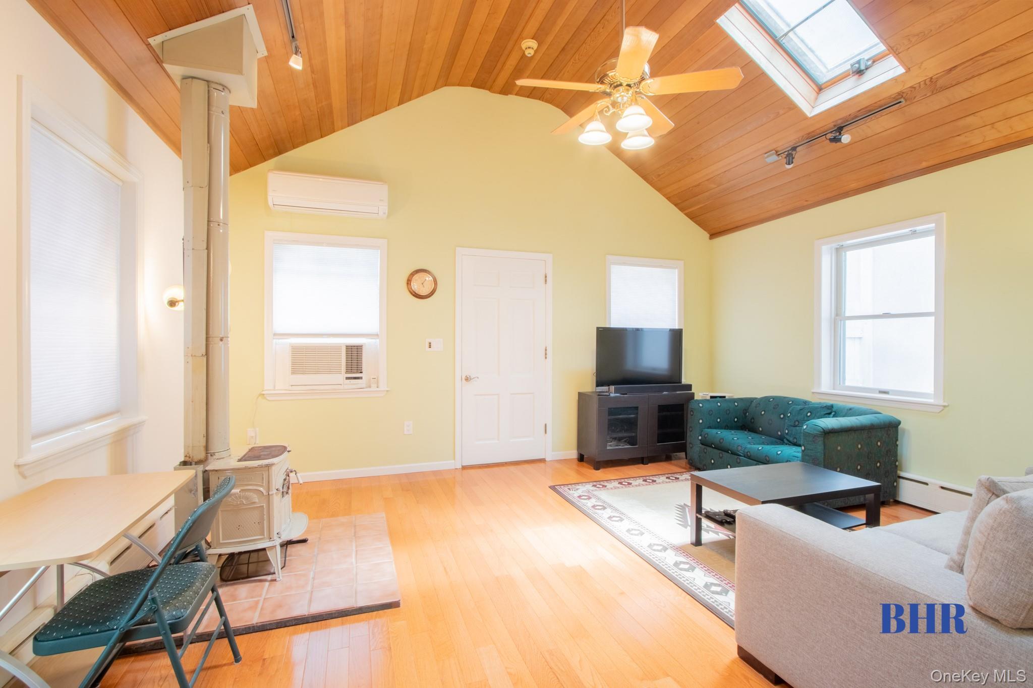 #2 photo, 120 Norfolk Street, ブルックリン区 Brooklyn , NY 11235