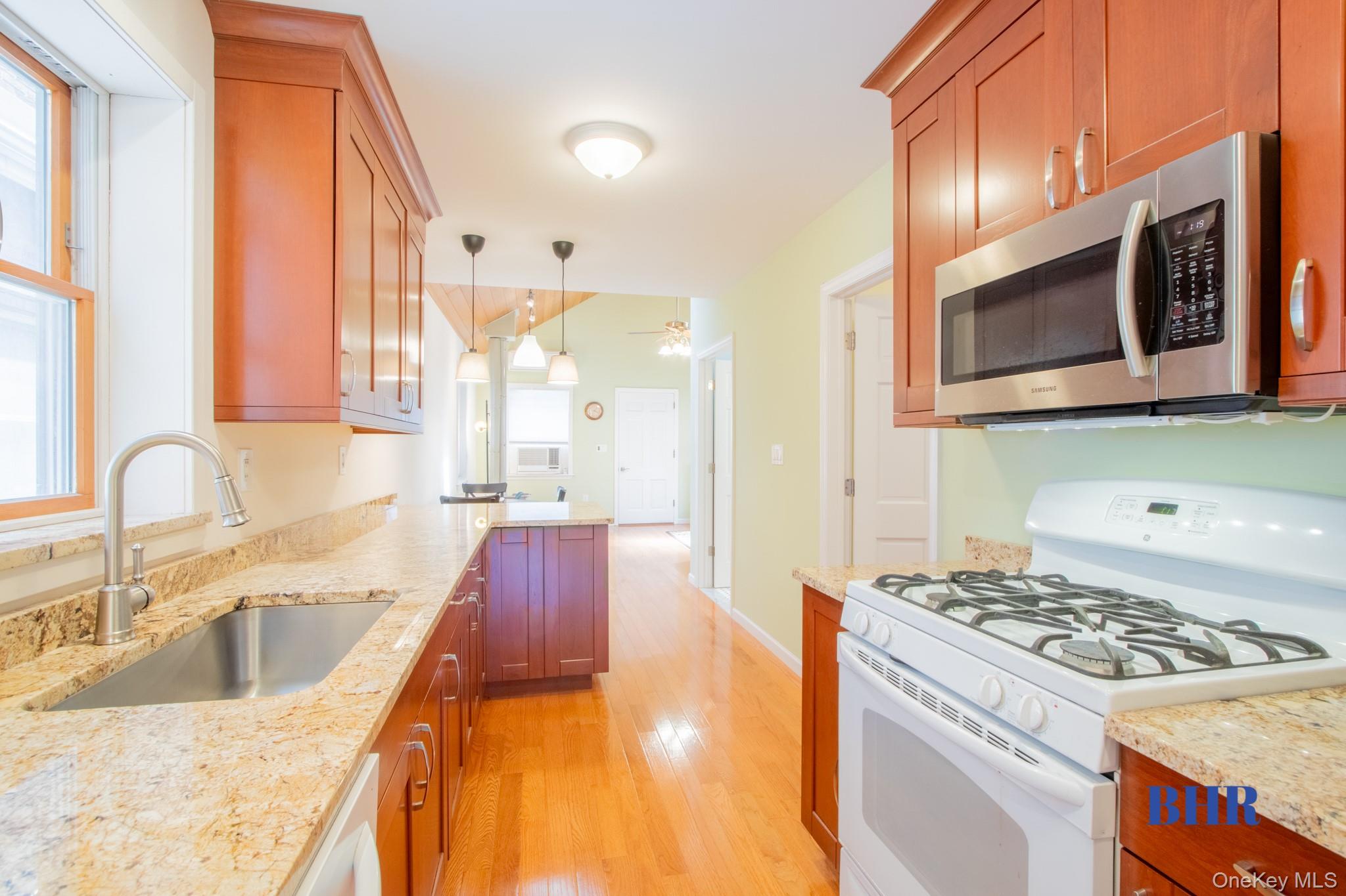 #7 photo, 120 Norfolk Street, ブルックリン区 Brooklyn , NY 11235