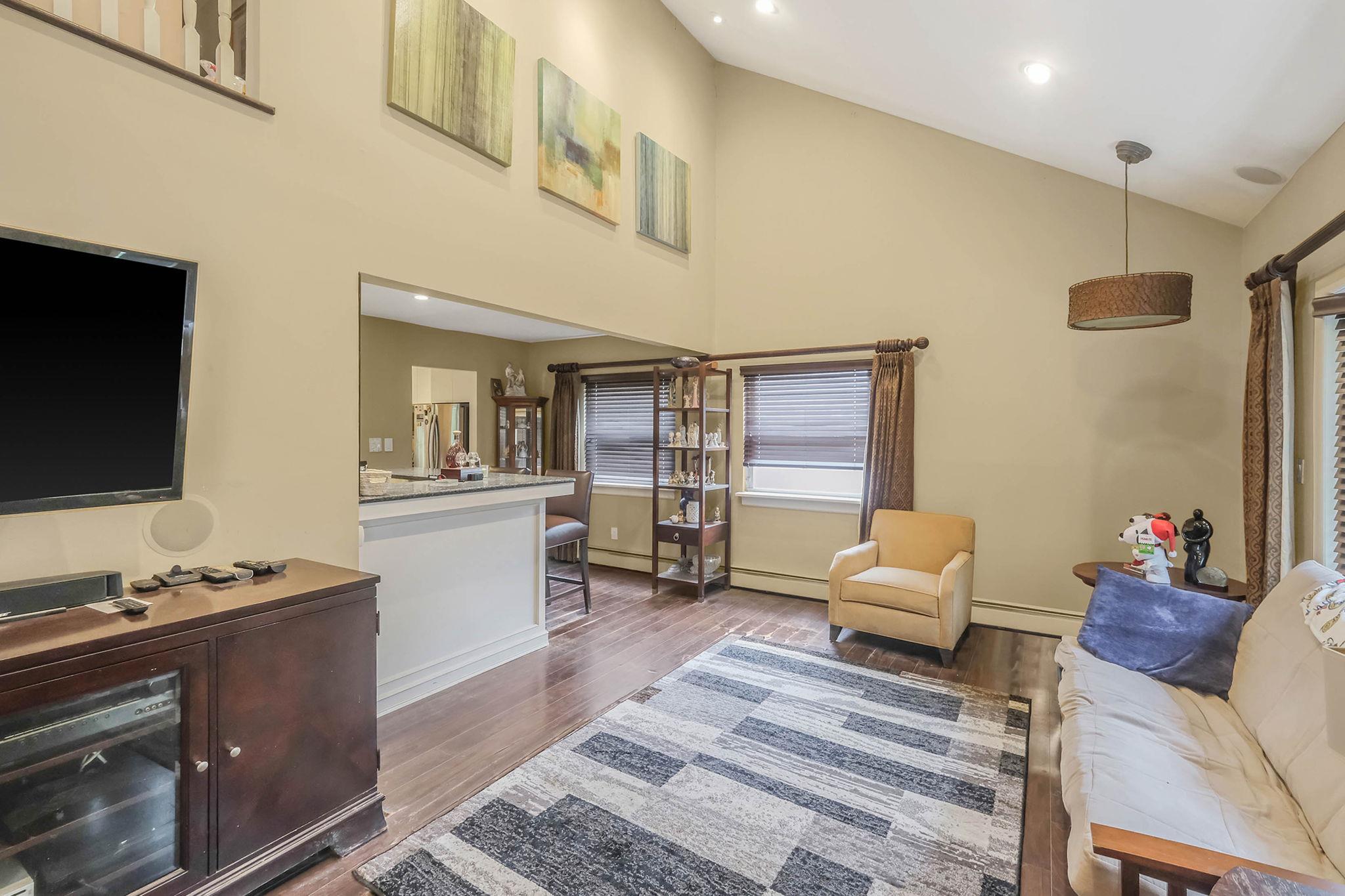 #5 photo, 12 Grand Canyon Lane, Coram , NY 11727