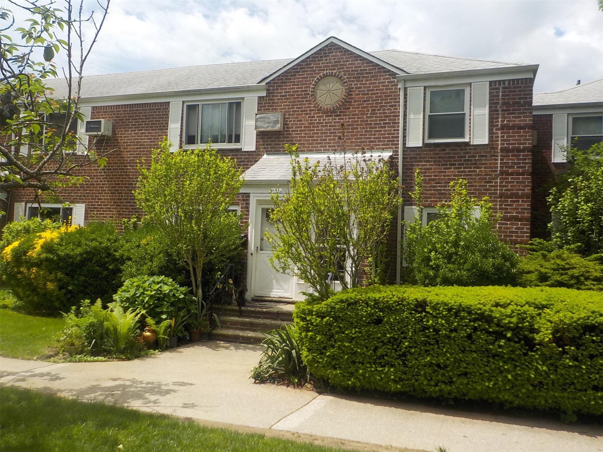#2 photo, 264-17 Langston Avenue, クイーンズ区 Glen Oaks , NY 11004