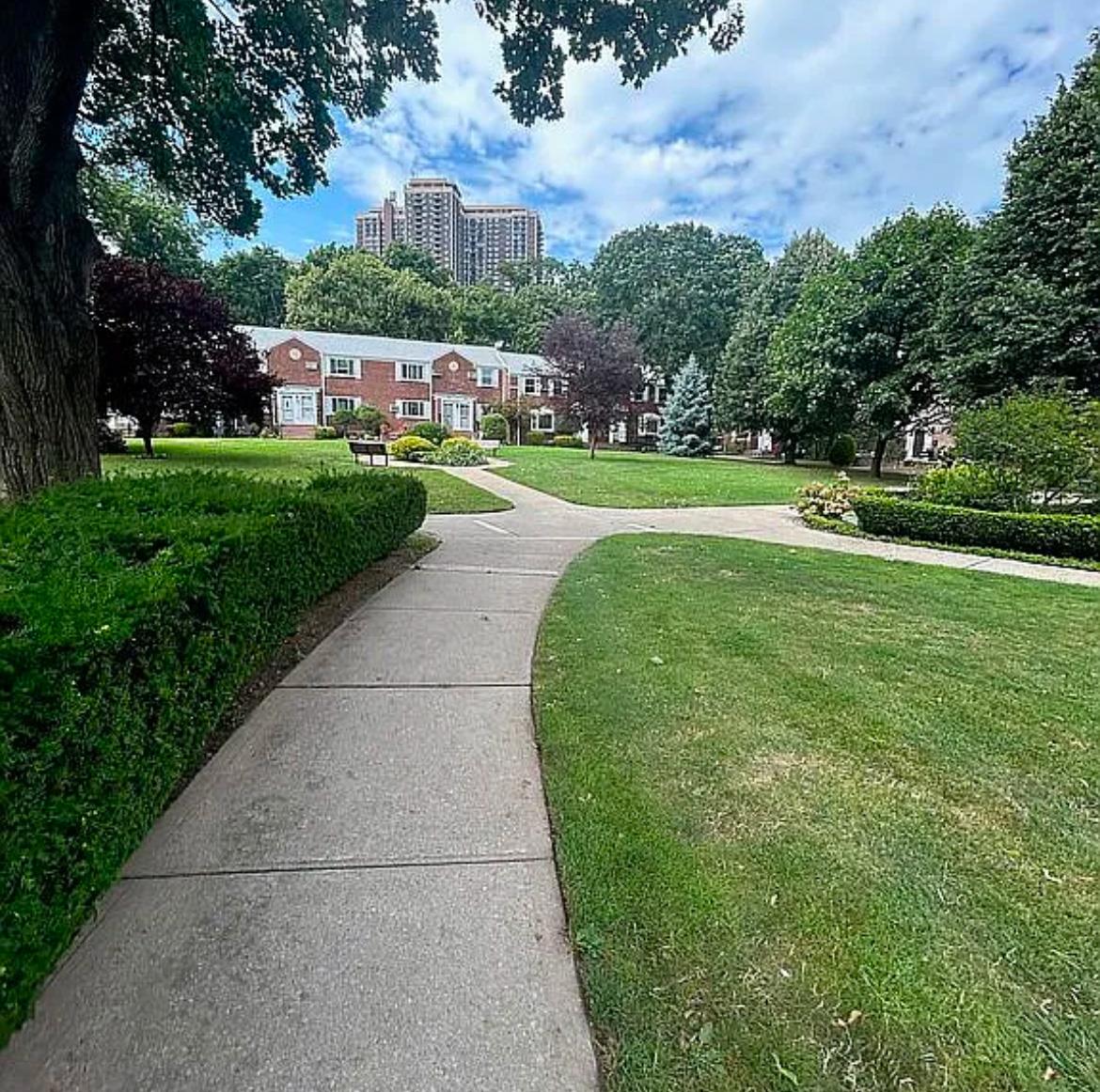 #4 photo, 264-17 Langston Avenue, クイーンズ区 Glen Oaks , NY 11004