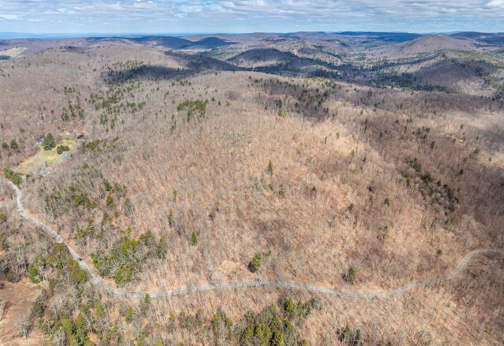 #18 photo, Overlook Drive, Hillsdale , NY 