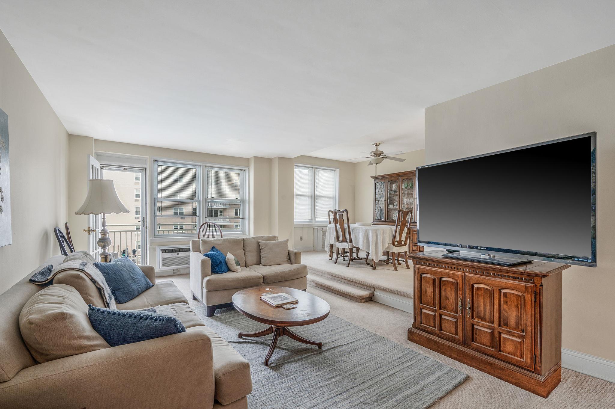 #13 photo, 522 Shore Road, Long Beach , NY 11561