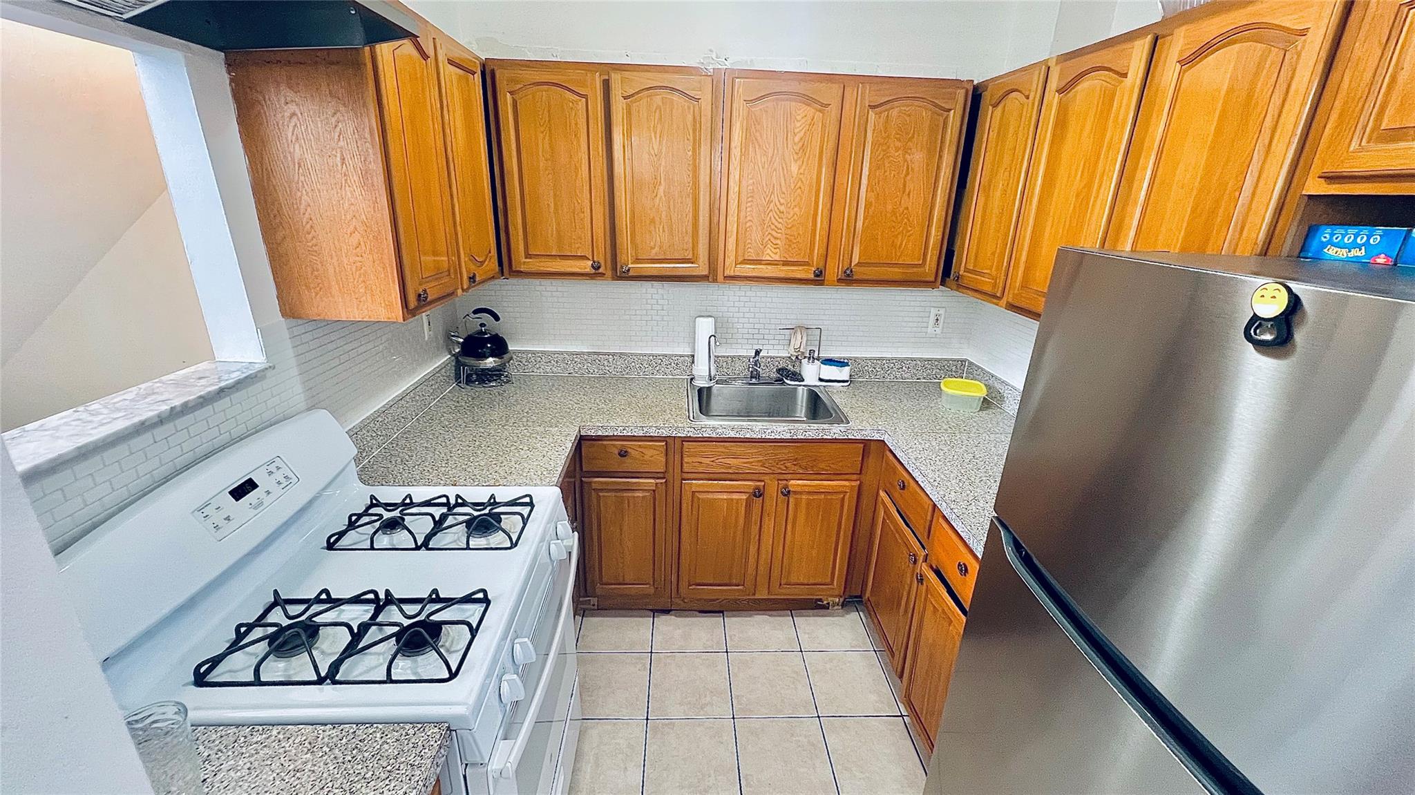 #9 photo, 70-17 45 Avenue, クイーンズ区 Woodside , NY 11377