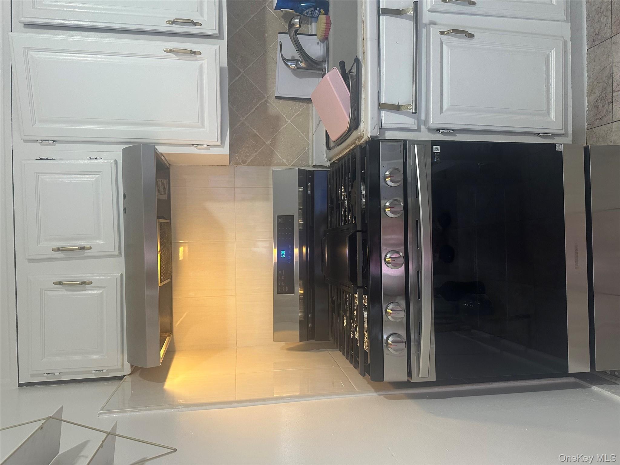 #11 photo, 21 Drake Avenue, New Rochelle , NY 10805