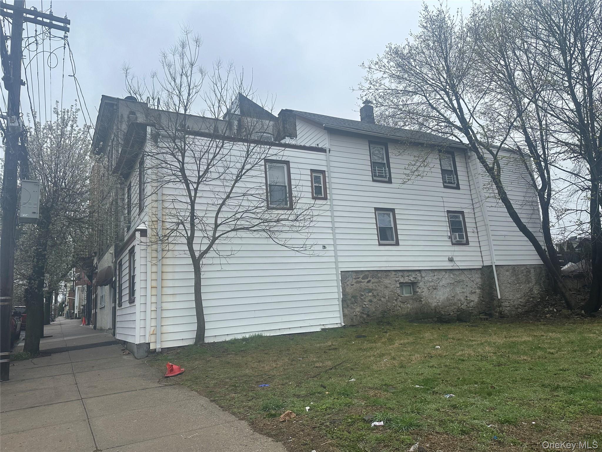 #2 photo, 21 Drake Avenue, New Rochelle , NY 10805