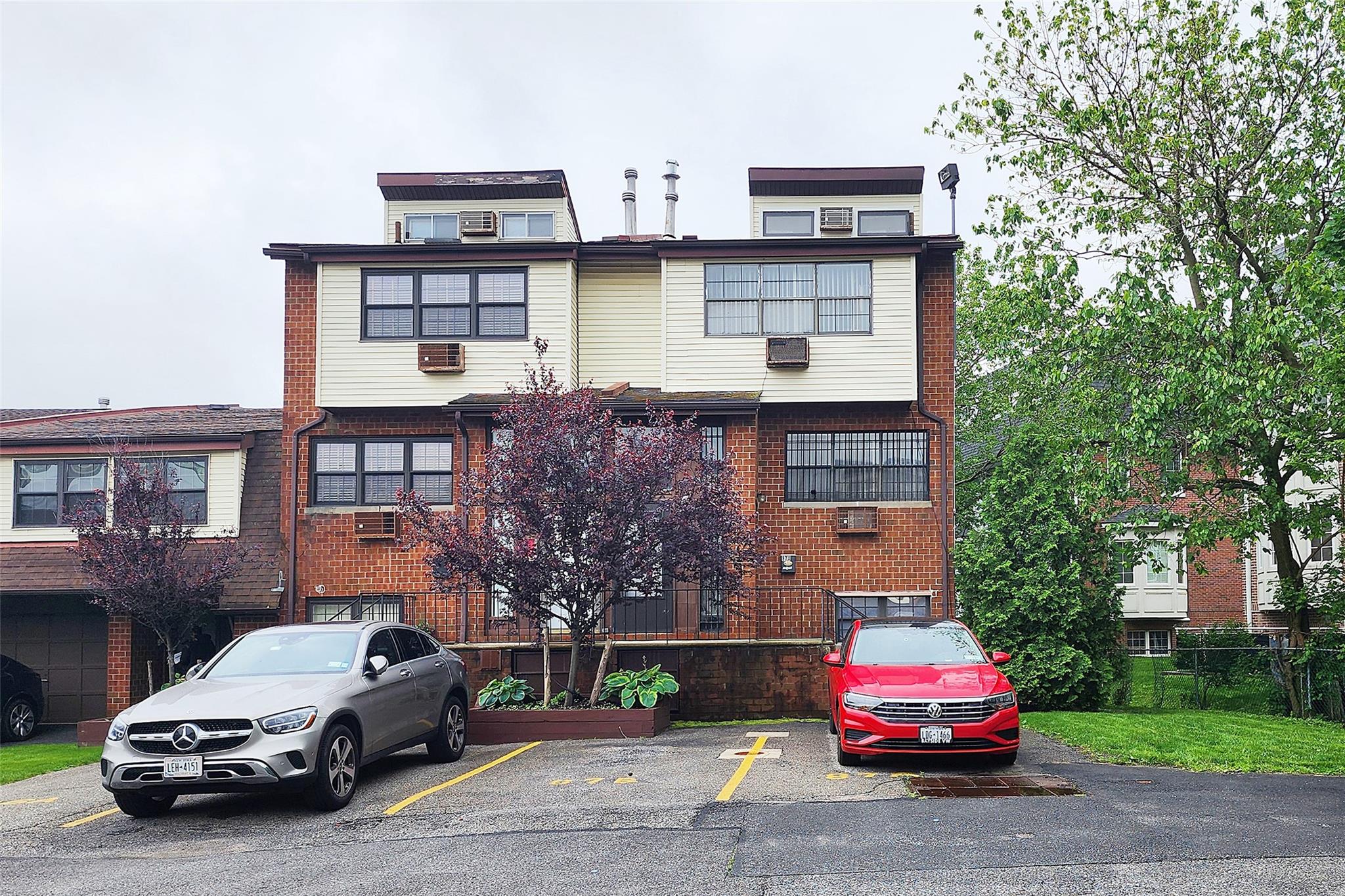 #1 photo, 120-16 Cove Court, 皇后區 大學點 College Point , NY 11356