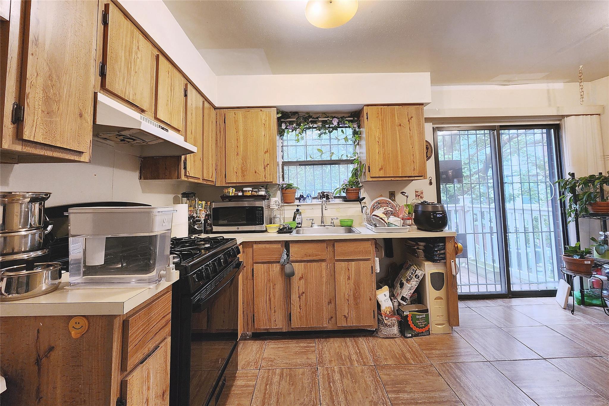 #9 photo, 120-16 Cove Court, クイーンズ区 College Point , NY 11356