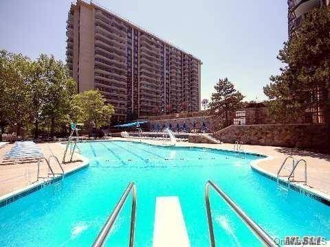 #21 photo, 18-15 215th Street, #12AB, Bayside , NY 11360