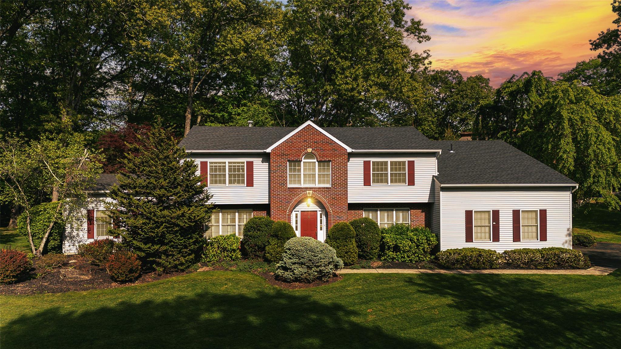 #1 photo, 6 Henry Court, Suffern , NY 10901