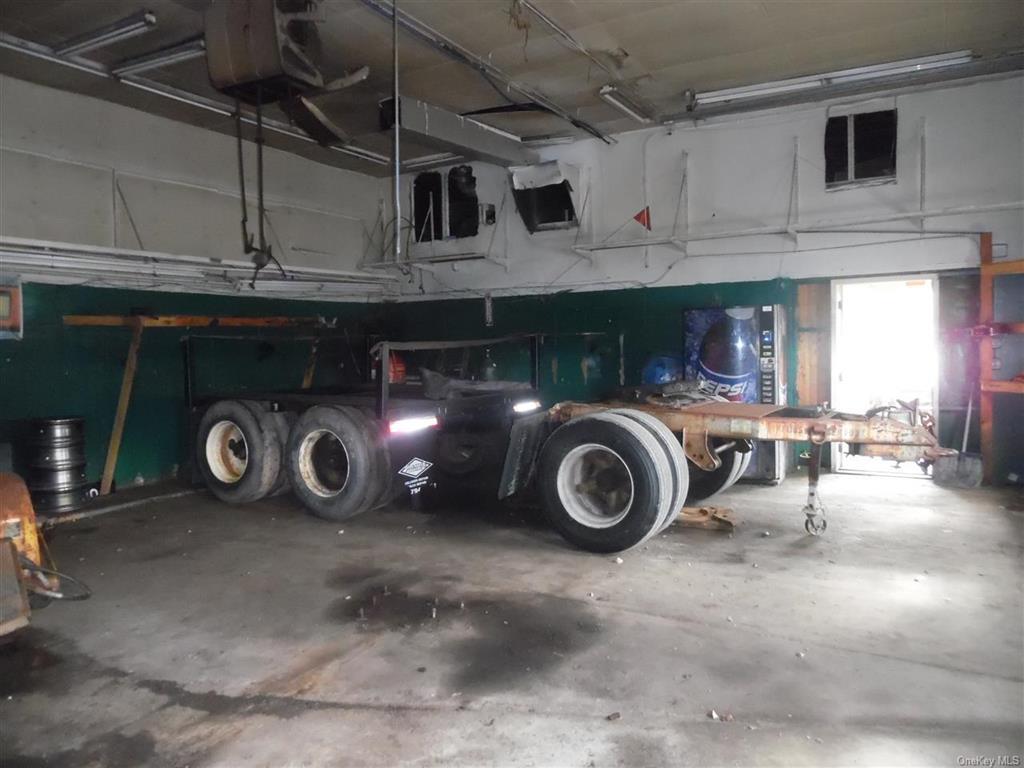 #9 photo, 4461 State Route 42, Monticello , NY 12701