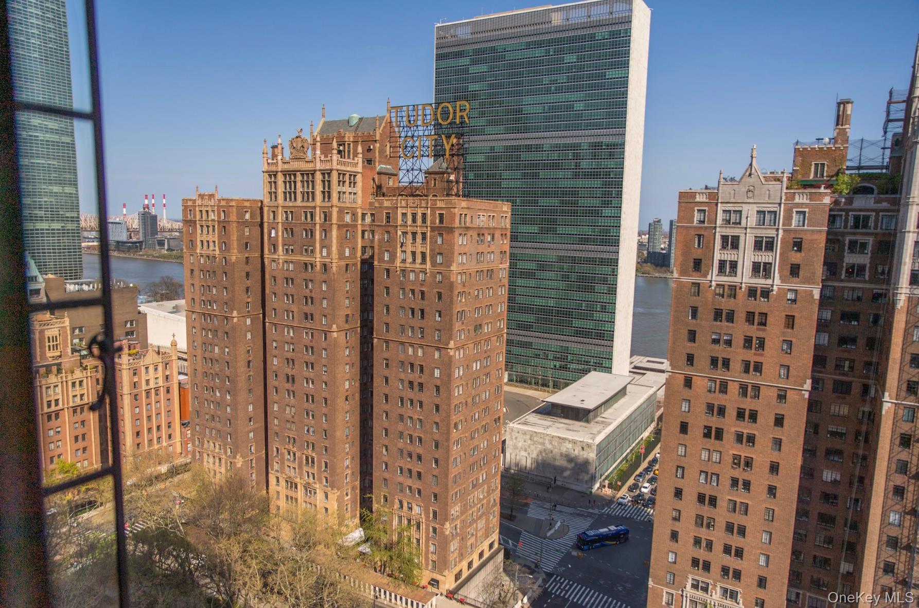 #17 photo, 320 E 42nd Street, マンハッタン New York (Manhattan) , NY 10017