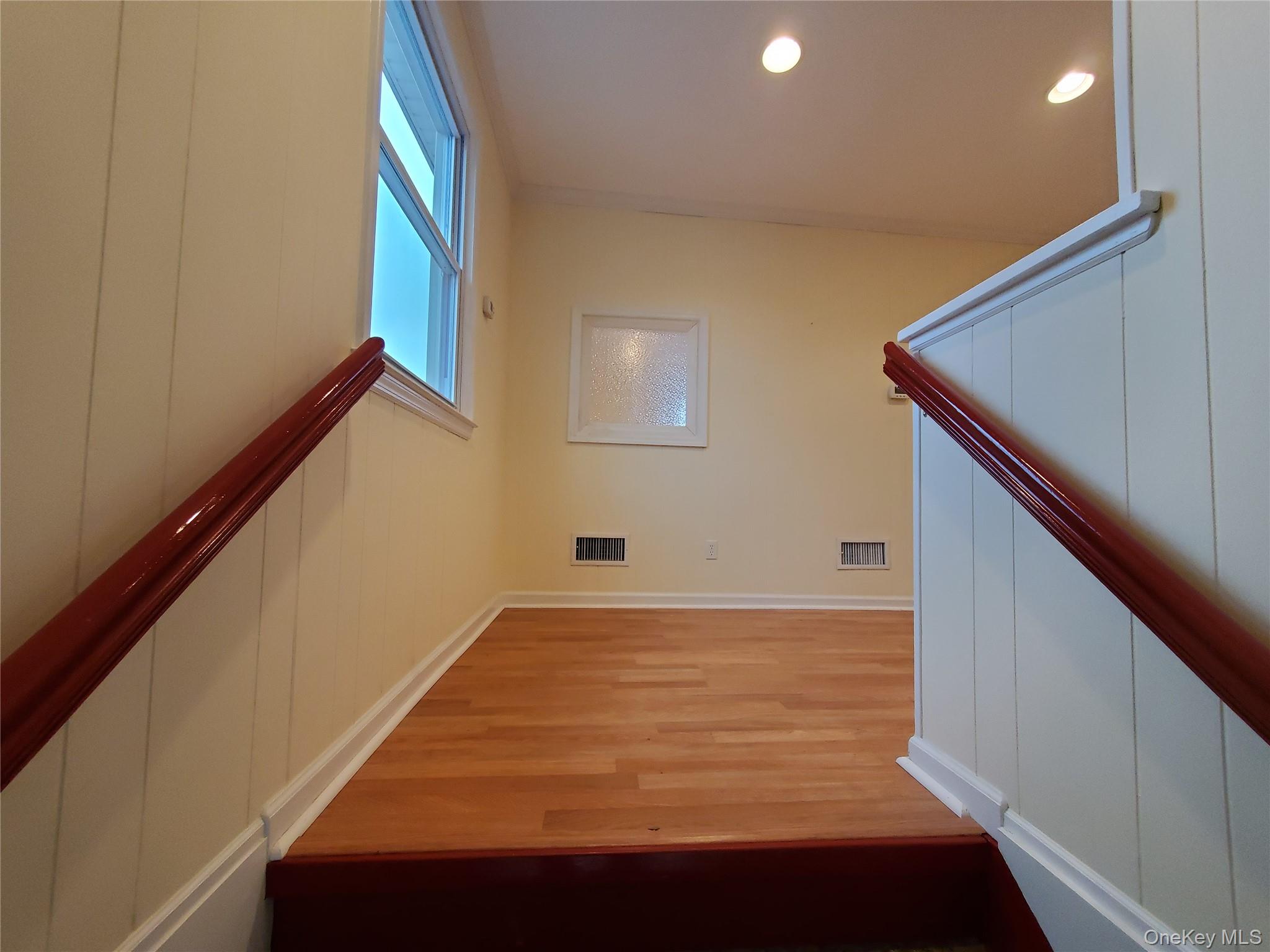 #13 photo, 125 Oak Tree Road, Tappan , NY 10983