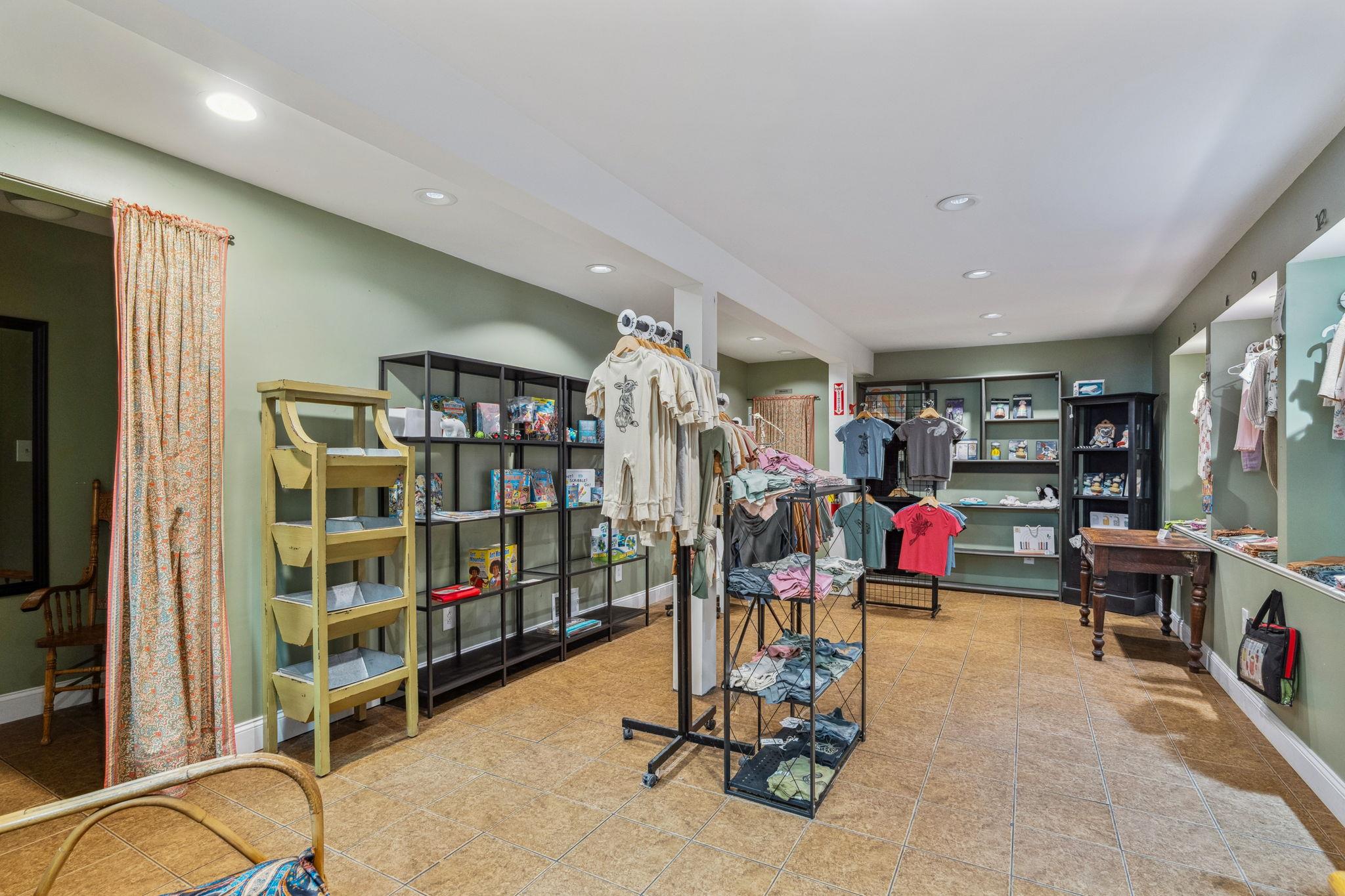 #19 photo, 331 Main Street, Call Listing Agent , NY 12122