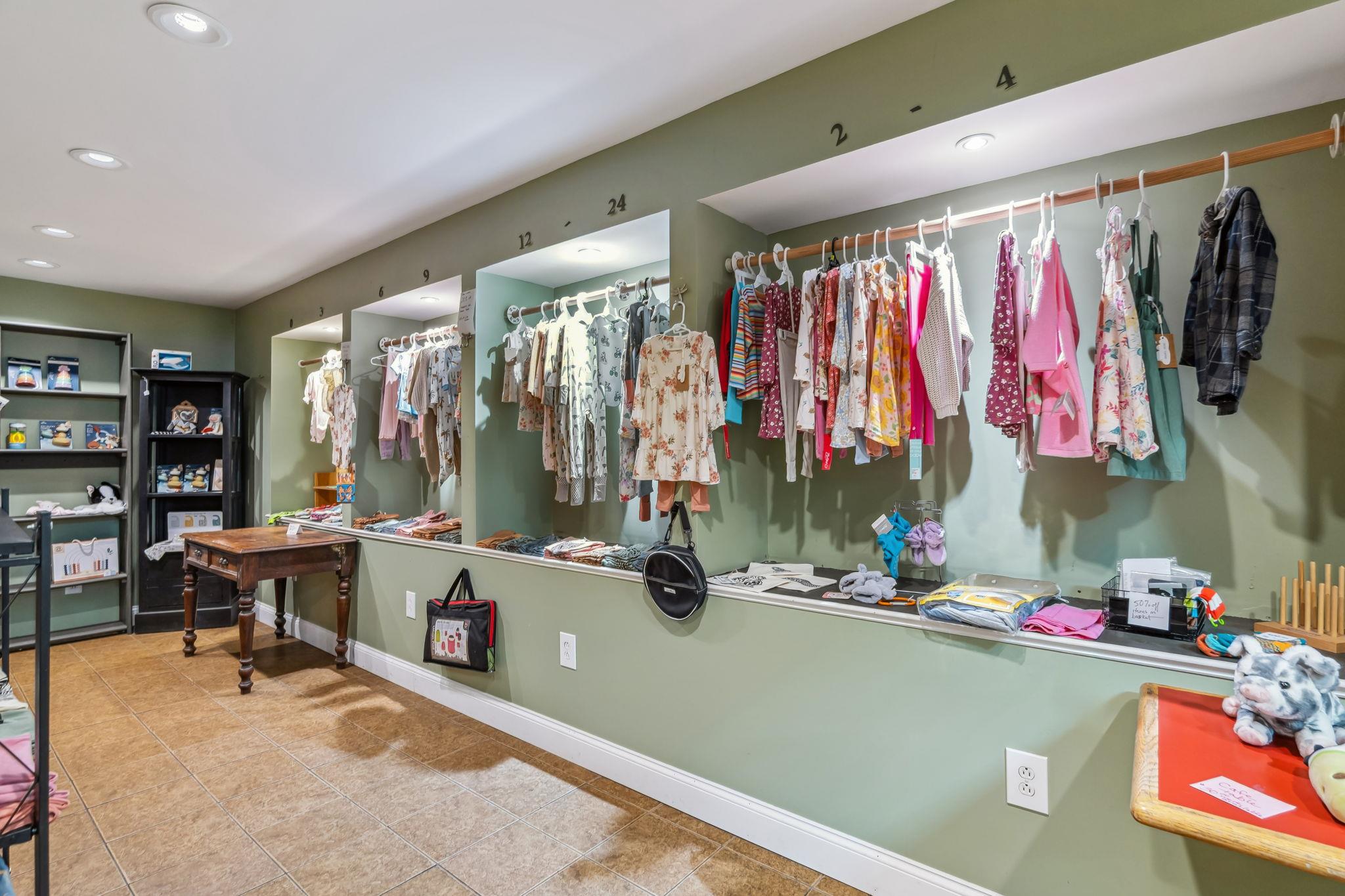 #20 photo, 331 Main Street, Call Listing Agent , NY 12122