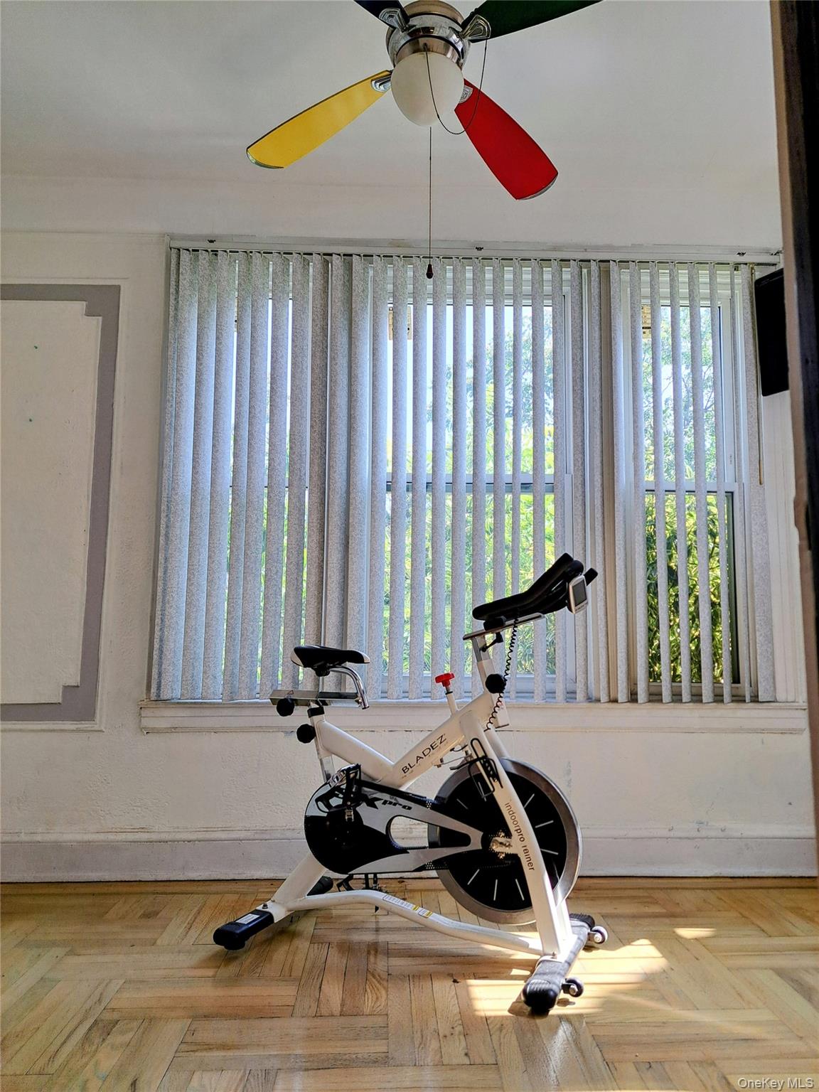 #4 photo, 8839 82nd Avenue, クイーンズ区 Glendale , NY 11385