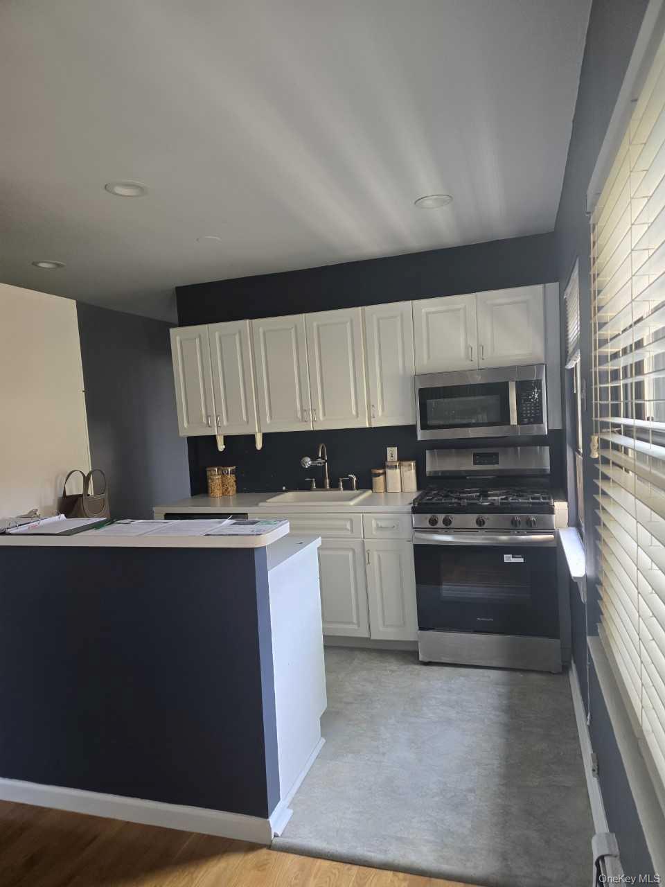 #7 photo, 5 Adelaide Street, Floral Park , NY 11001