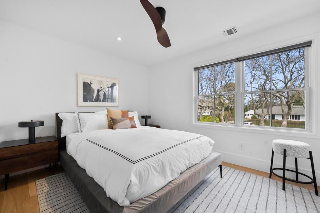 #16 photo, 16 Livingston Road, サフォーク郡 Bellport Village , NY 11713