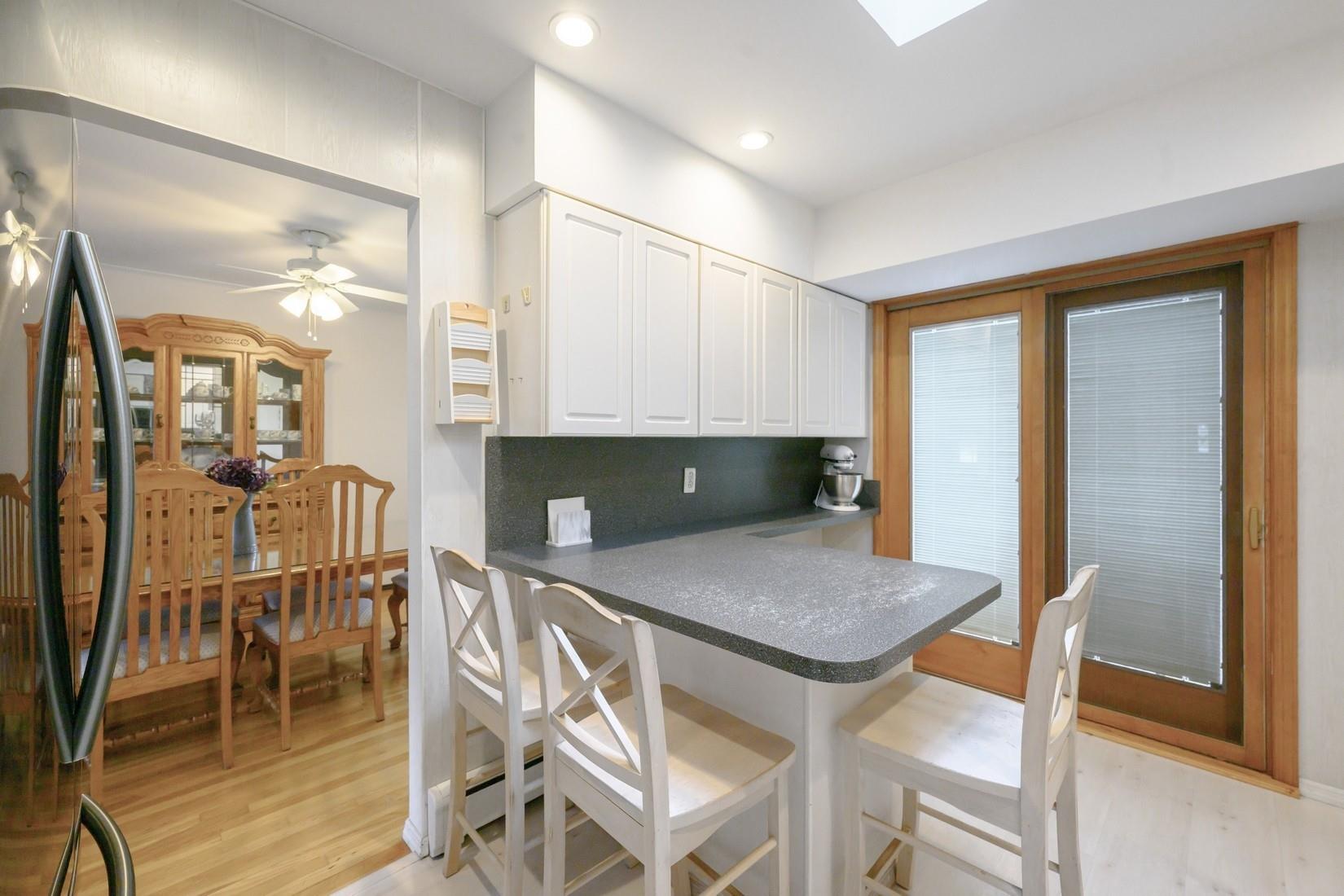 #3 photo, 372 Hamilton Place, West Islip , NY 11795