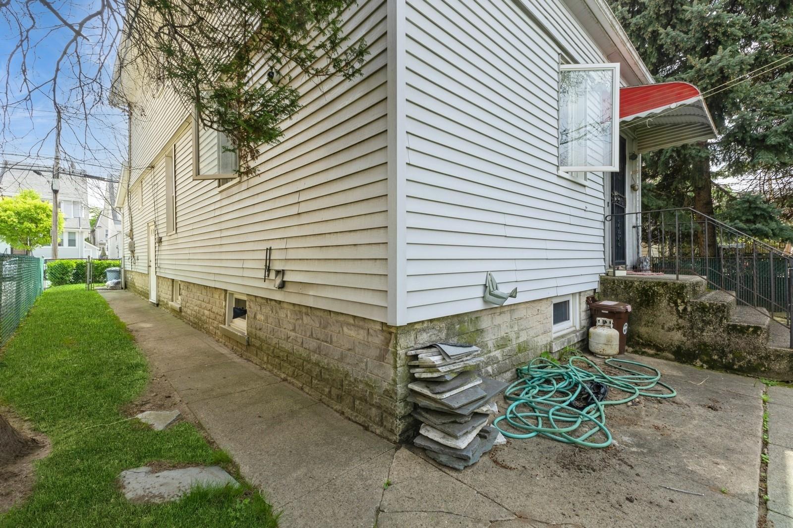 #17 photo, 84-52 123 Street, Kew Gardens , NY 11415