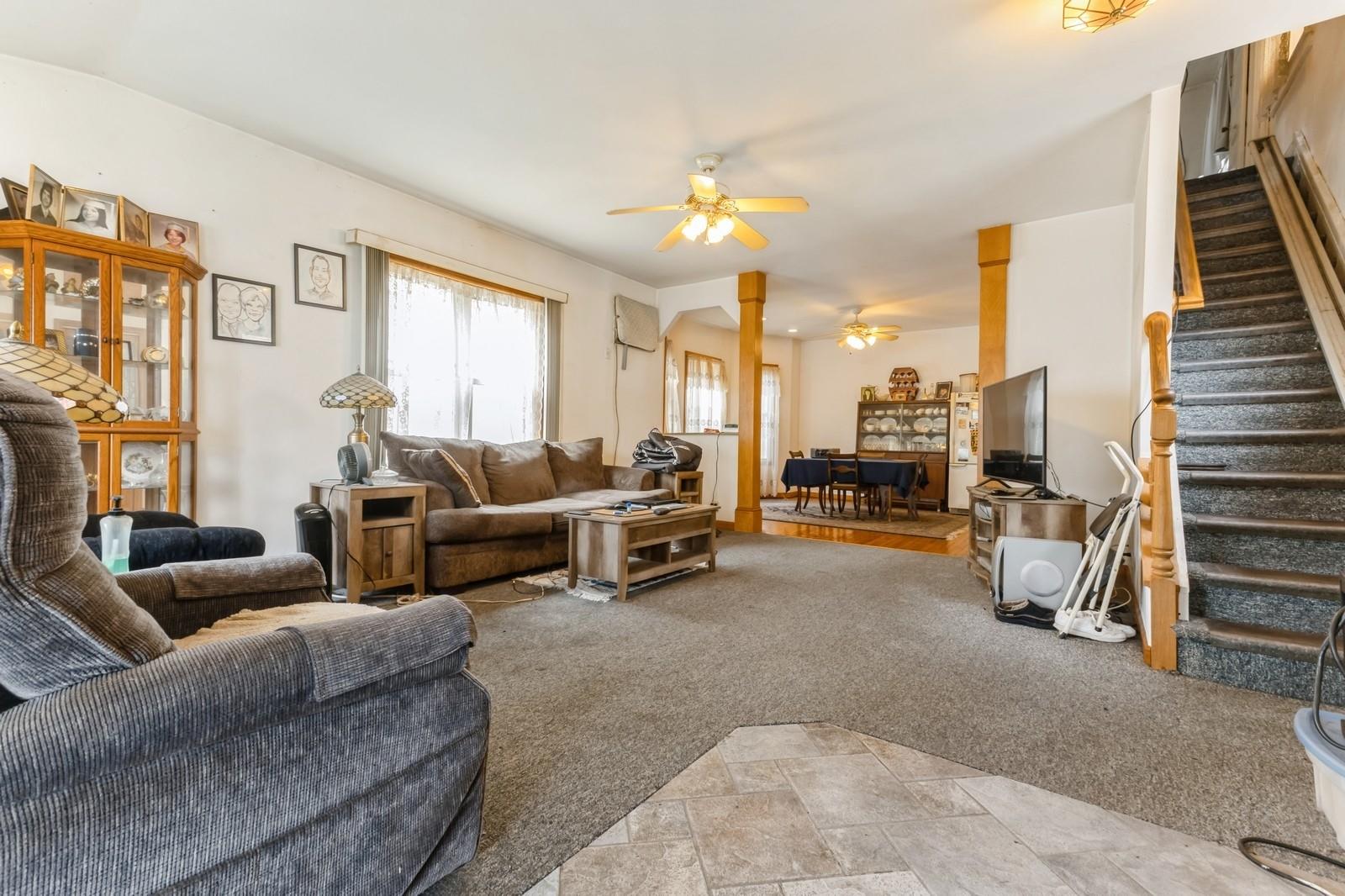 #3 photo, 84-52 123 Street, Kew Gardens , NY 11415