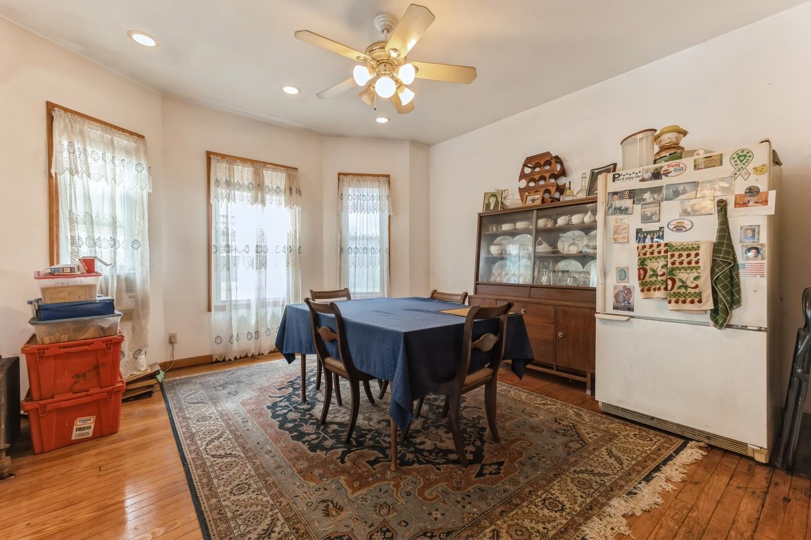 #5 photo, 84-52 123 Street, Kew Gardens , NY 11415