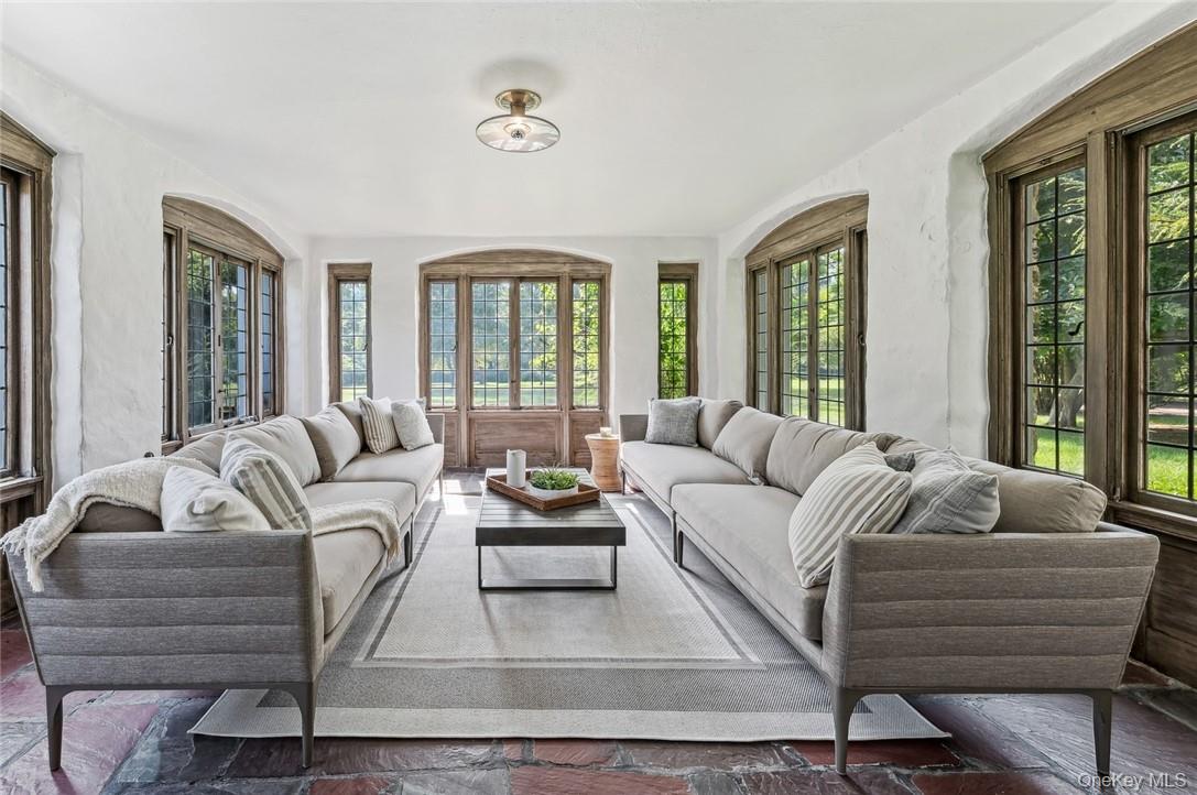 #17 photo, 3 Loden Lane, Purchase , NY 10577