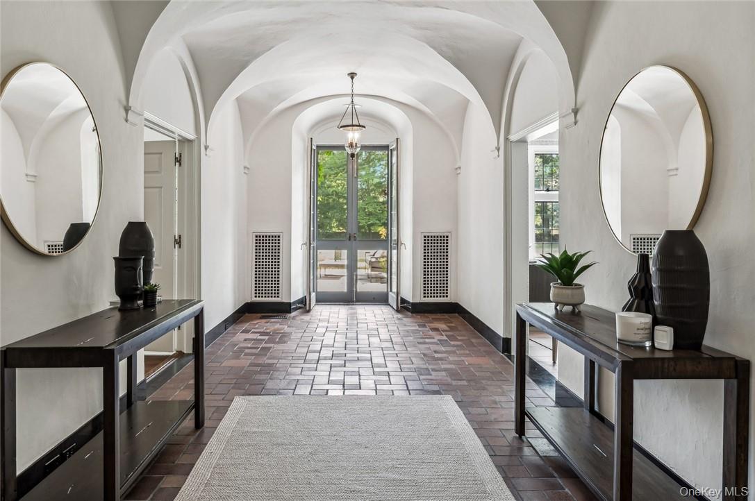 #4 photo, 3 Loden Lane, Purchase , NY 10577