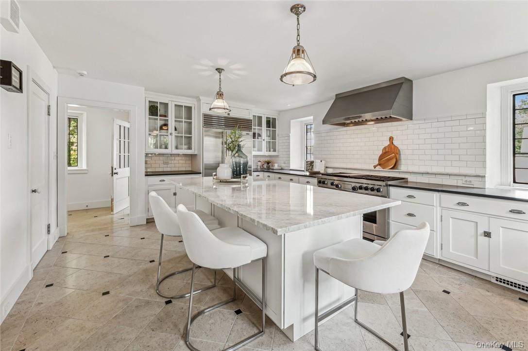 #8 photo, 3 Loden Lane, Purchase , NY 10577