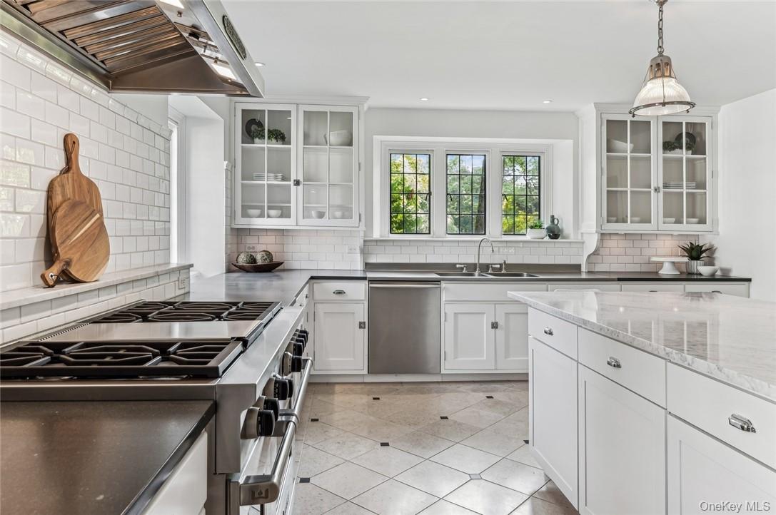 #9 photo, 3 Loden Lane, Purchase , NY 10577