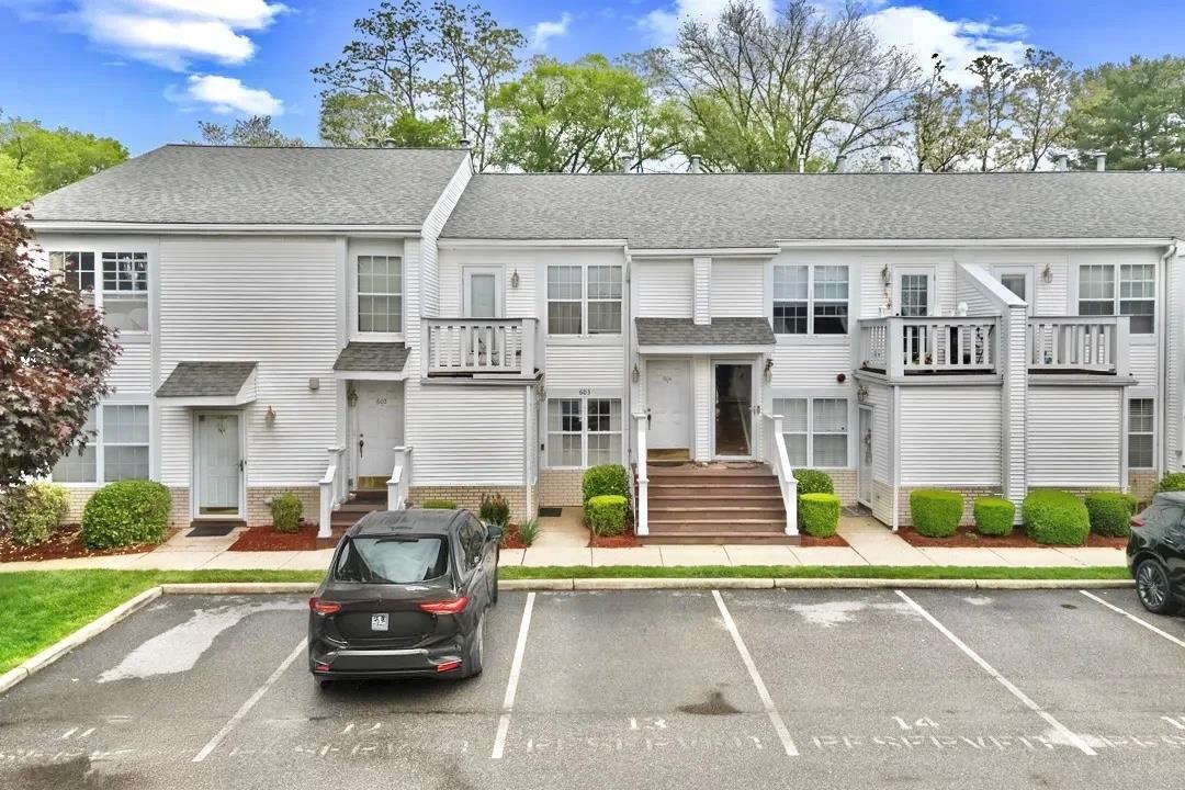 #1 photo, 355 Old Tarrytown Road, White Plains , NY 10603