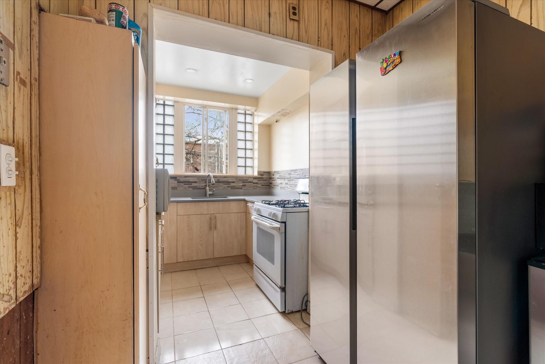 #10 photo, 712 E 40th Street, ブルックリン区 Brooklyn , NY 11210