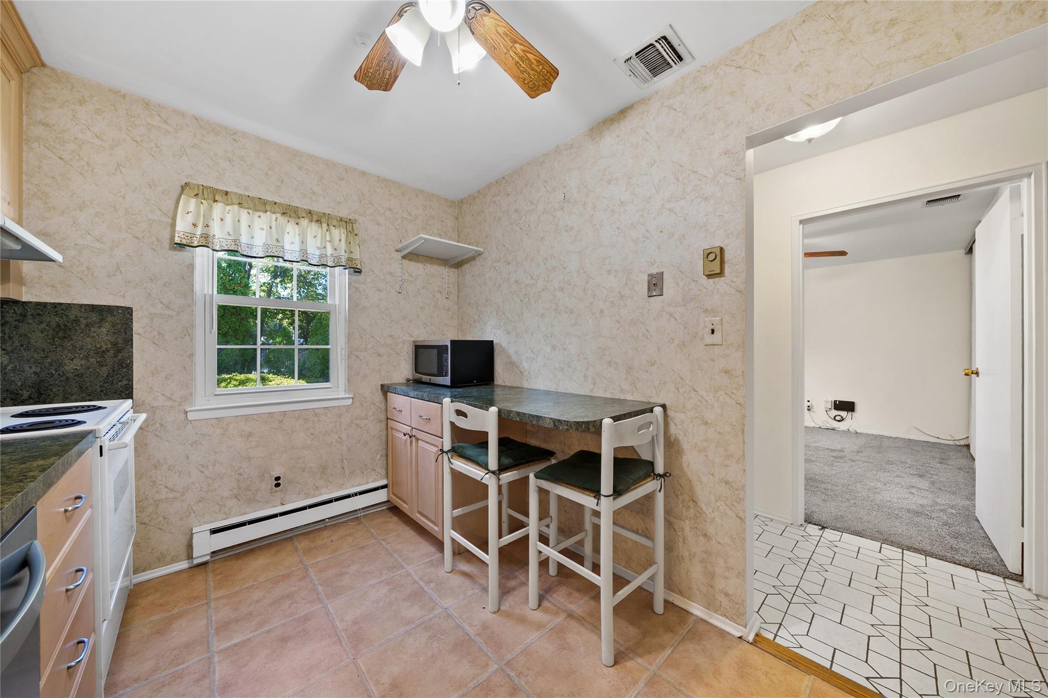 #16 photo, 75 Harbor, Amityville , NY 11701