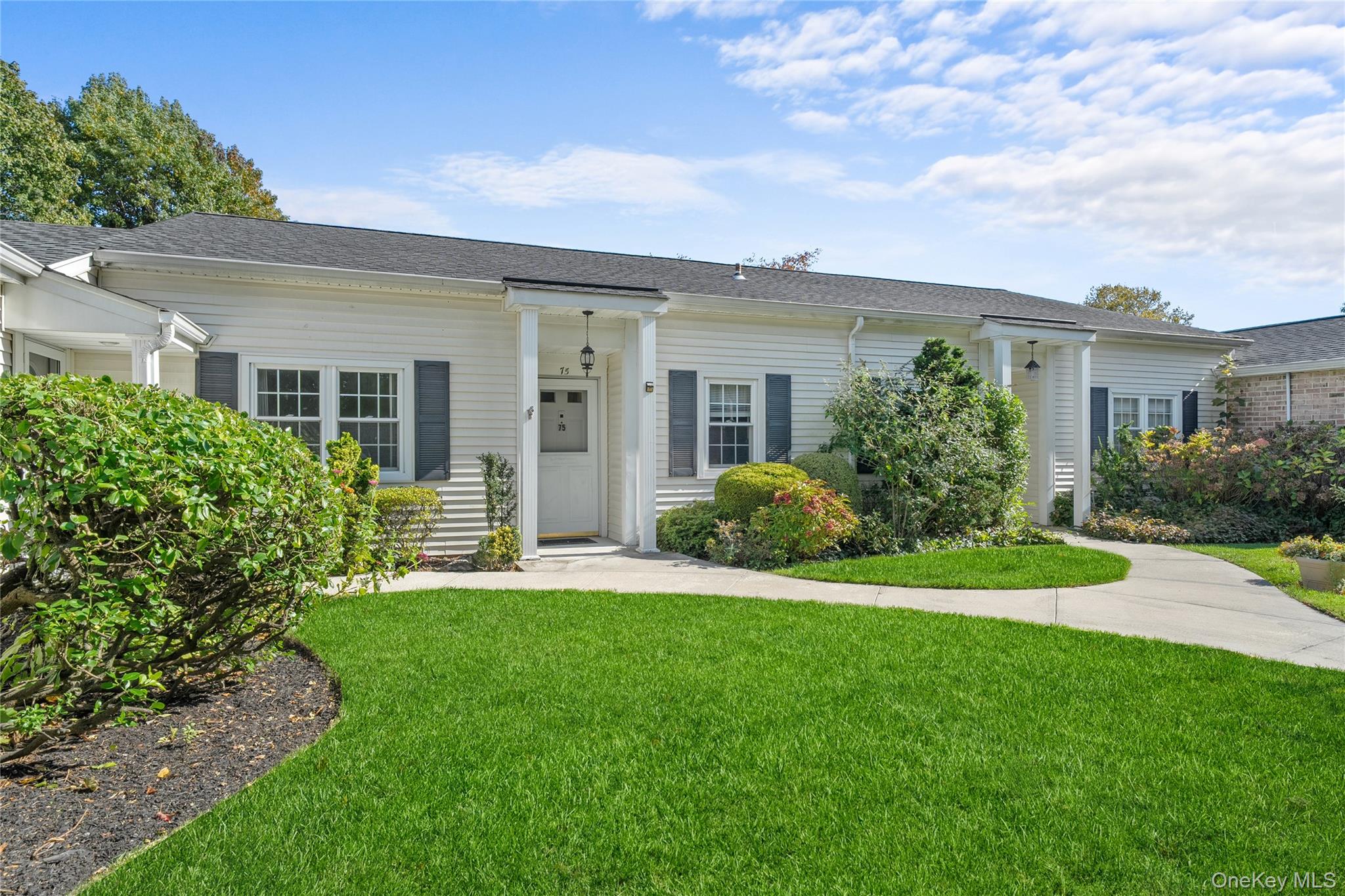 #2 photo, 75 Harbor, Amityville , NY 11701