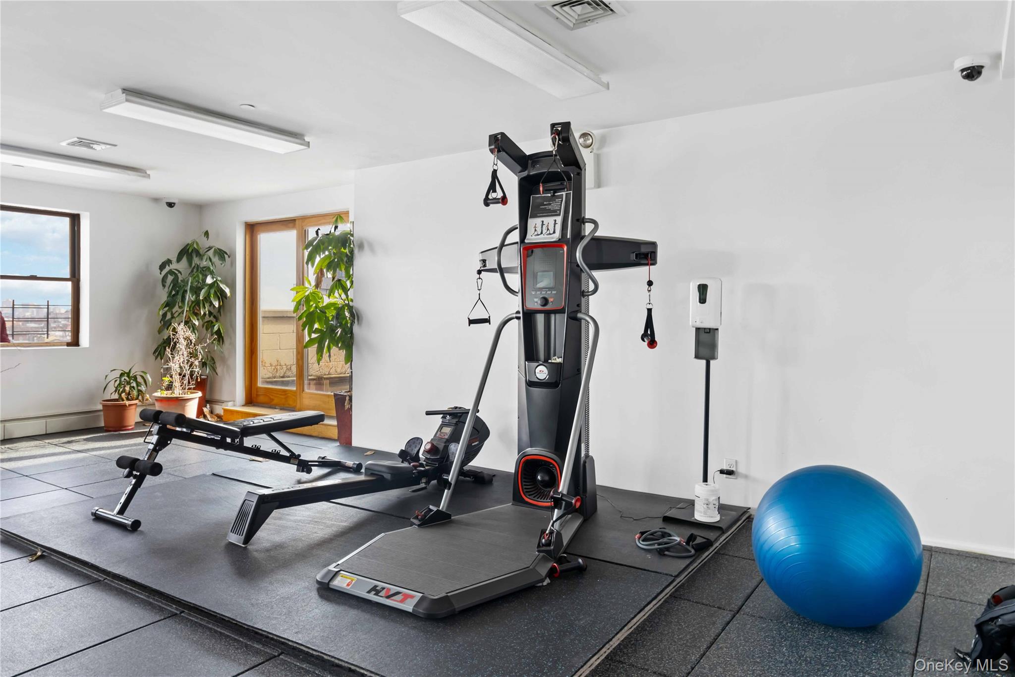 #15 photo, 35-38 Junction Boulevard, クイーンズ区 Corona , NY 11368