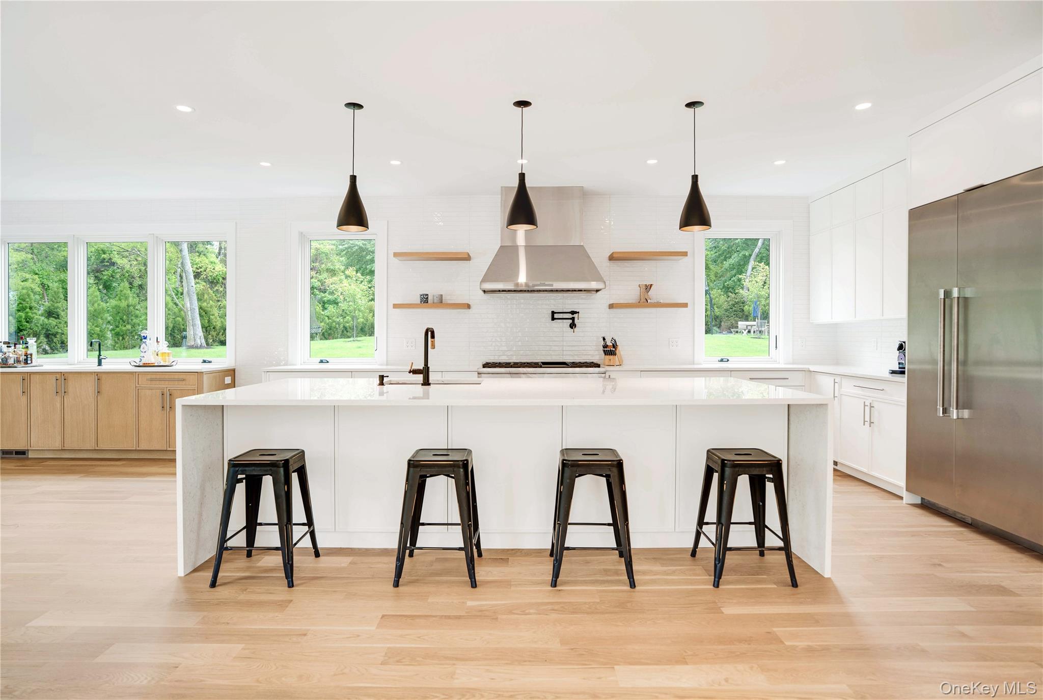 #11 photo, 100 S Ferry Road, サフォーク郡 Shelter Island , NY 11964