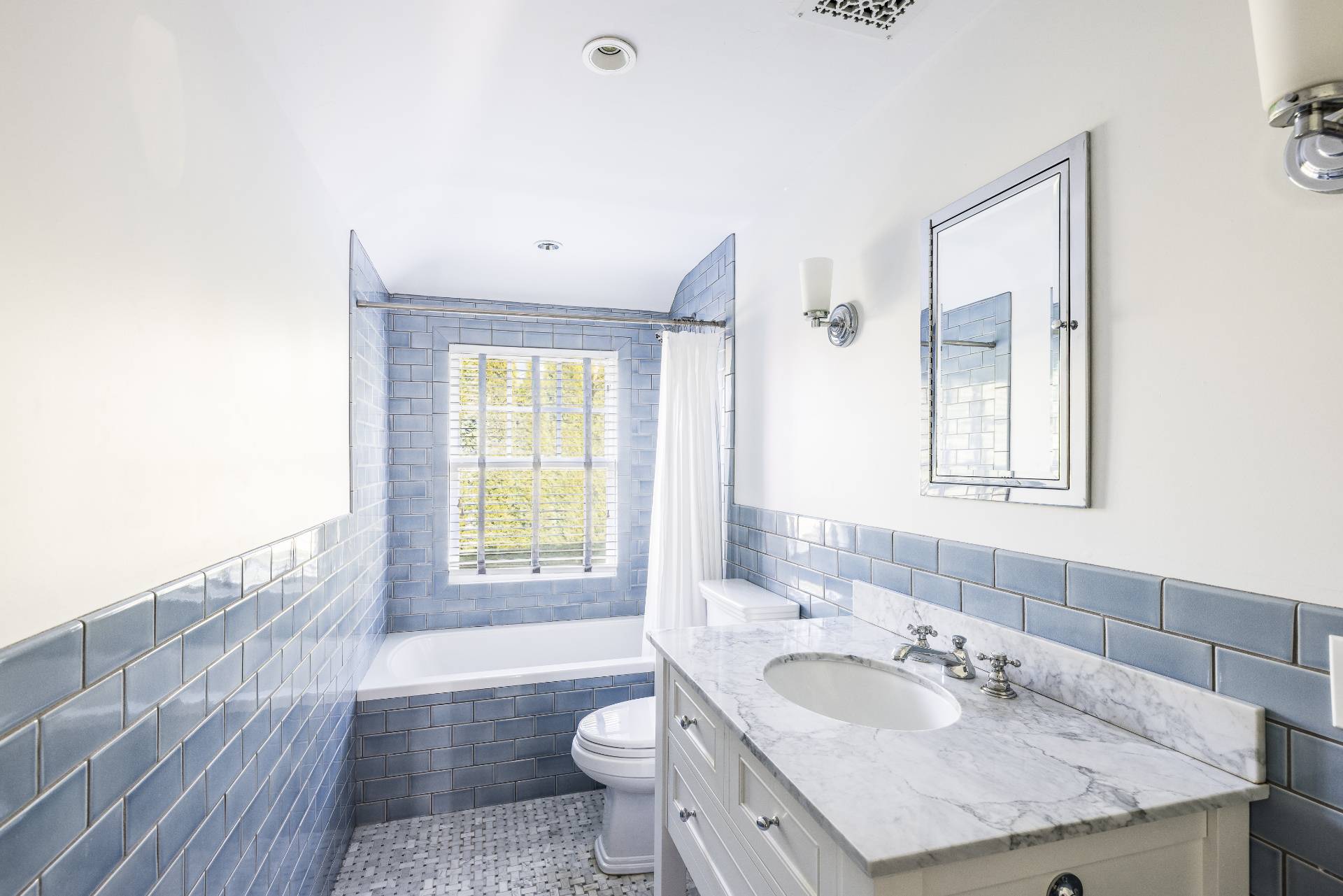 #18 photo, 35 Old Town Crossing, サフォーク郡 Southampton , NY 11968