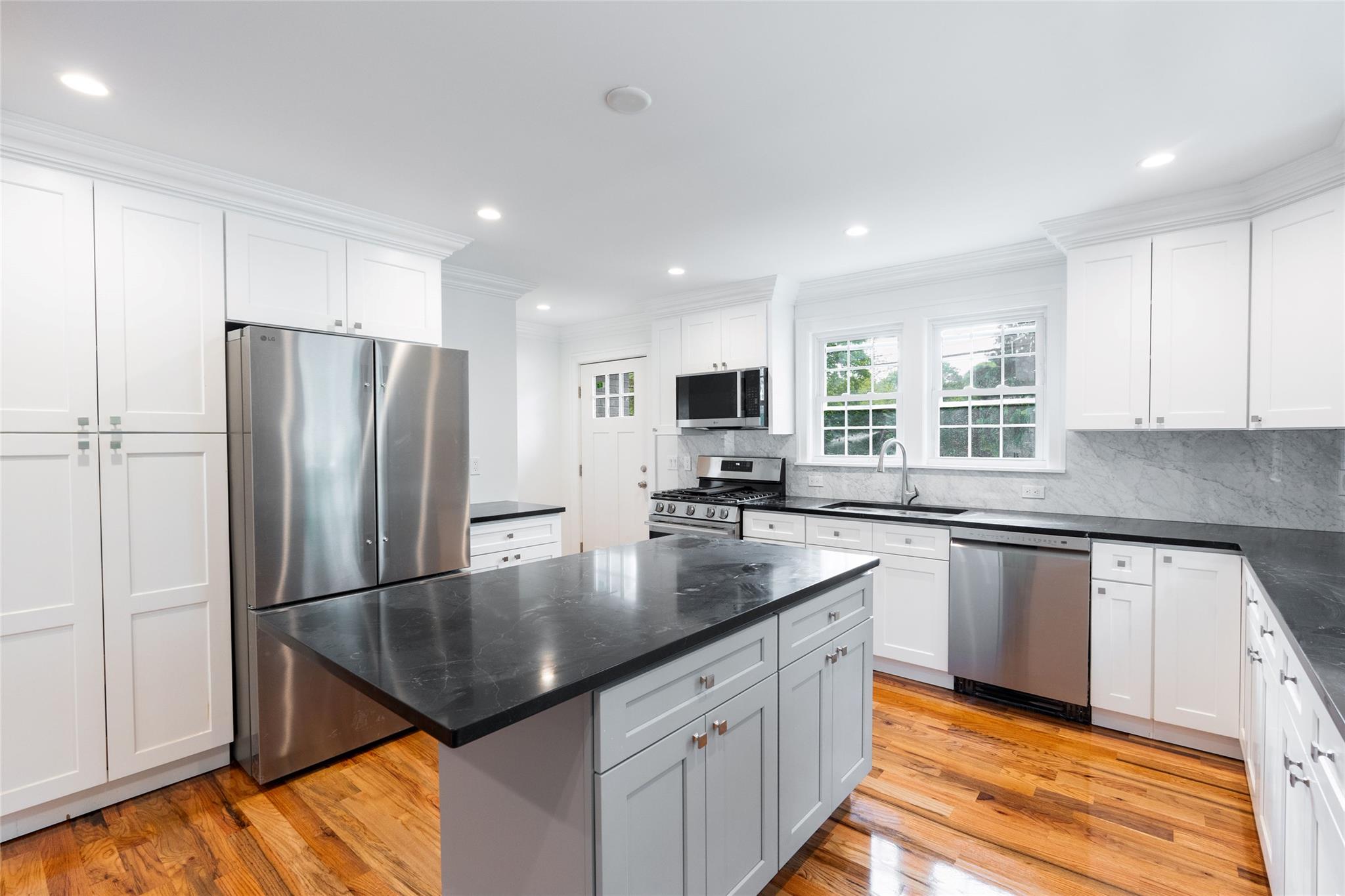 #9 photo, 381 Wading River Road, 东长岛 Manorville , NY 11949