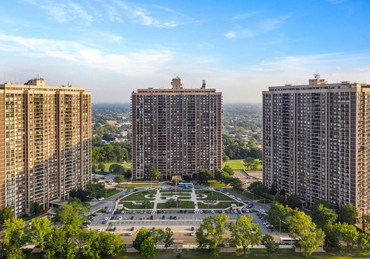 #1 photo, 269-10 Grand Central Parkway, Floral Park , NY 11005