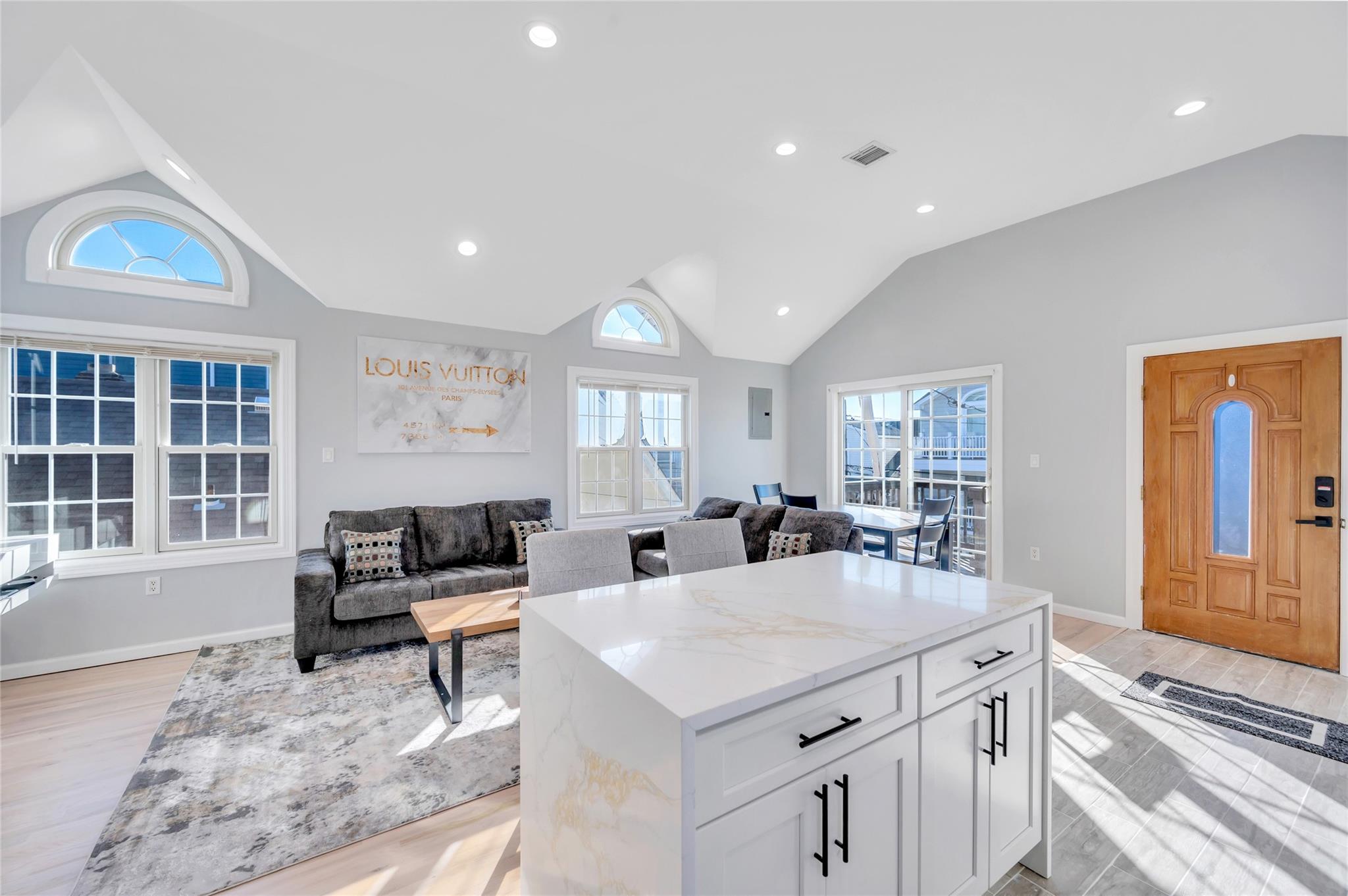 #14 photo, 68 Brookline Avenue, ナッソー郡 East Atlantic Beach , NY 11561